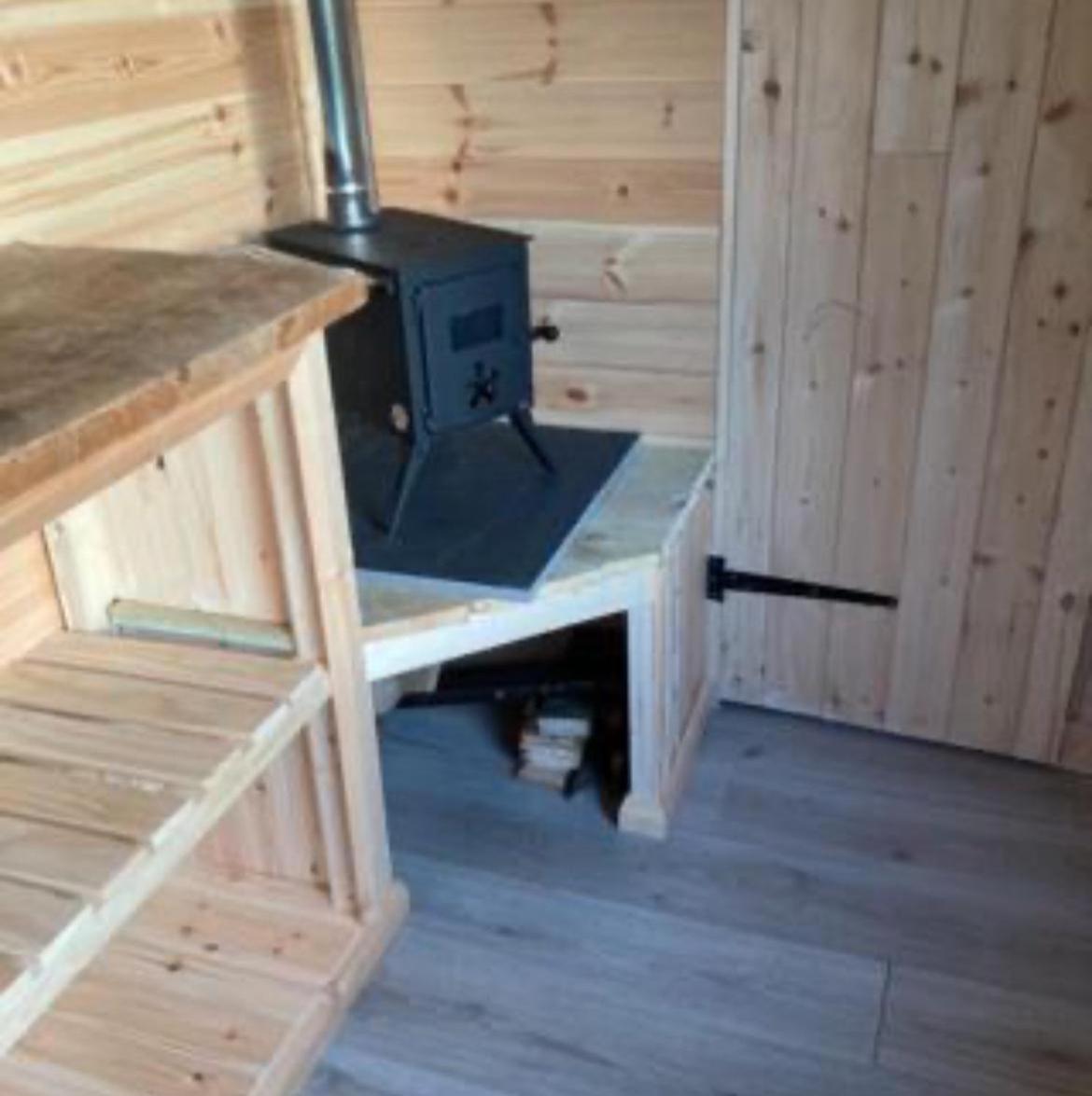 Off Grid Shepherds Hut Hotel Llansilin Exterior foto